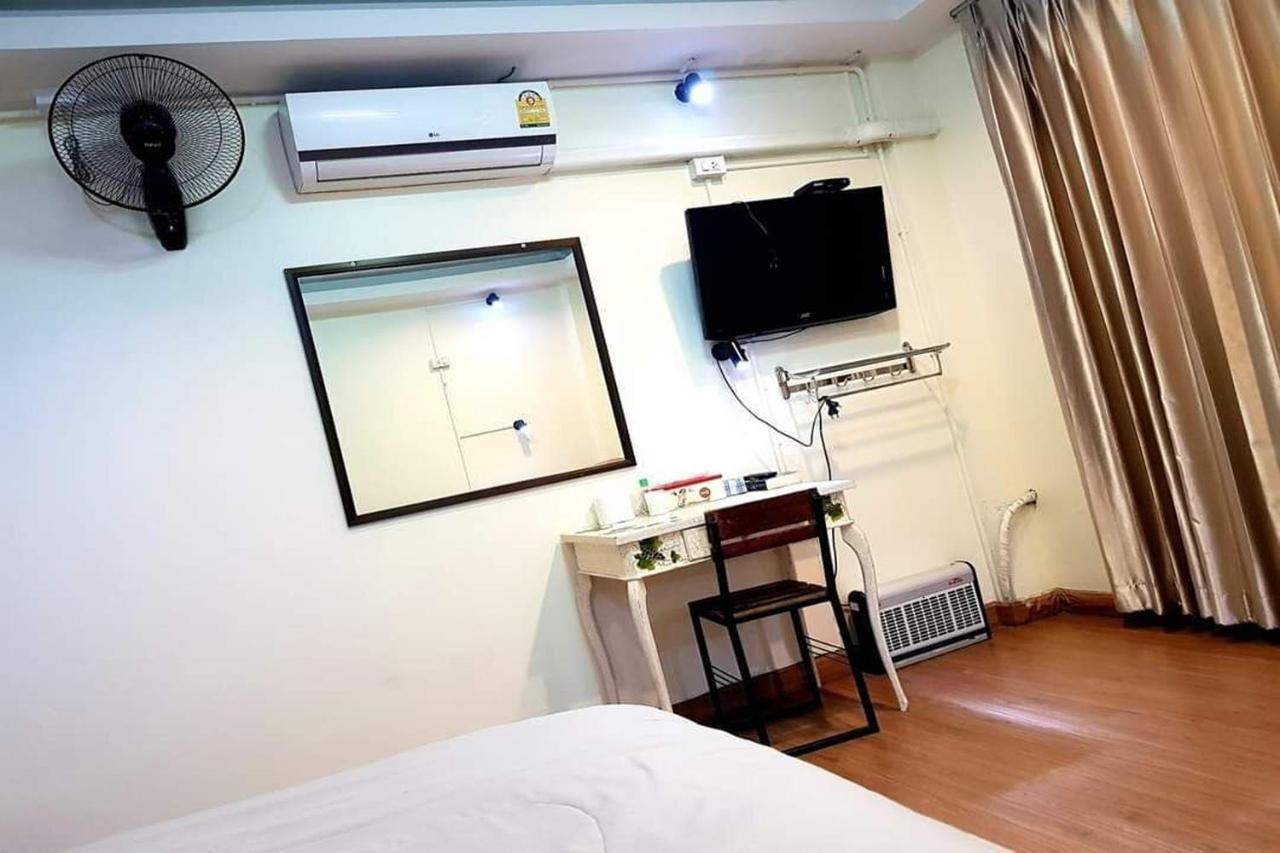 T2B Home (Adults Only) Chiang Mai Exterior foto